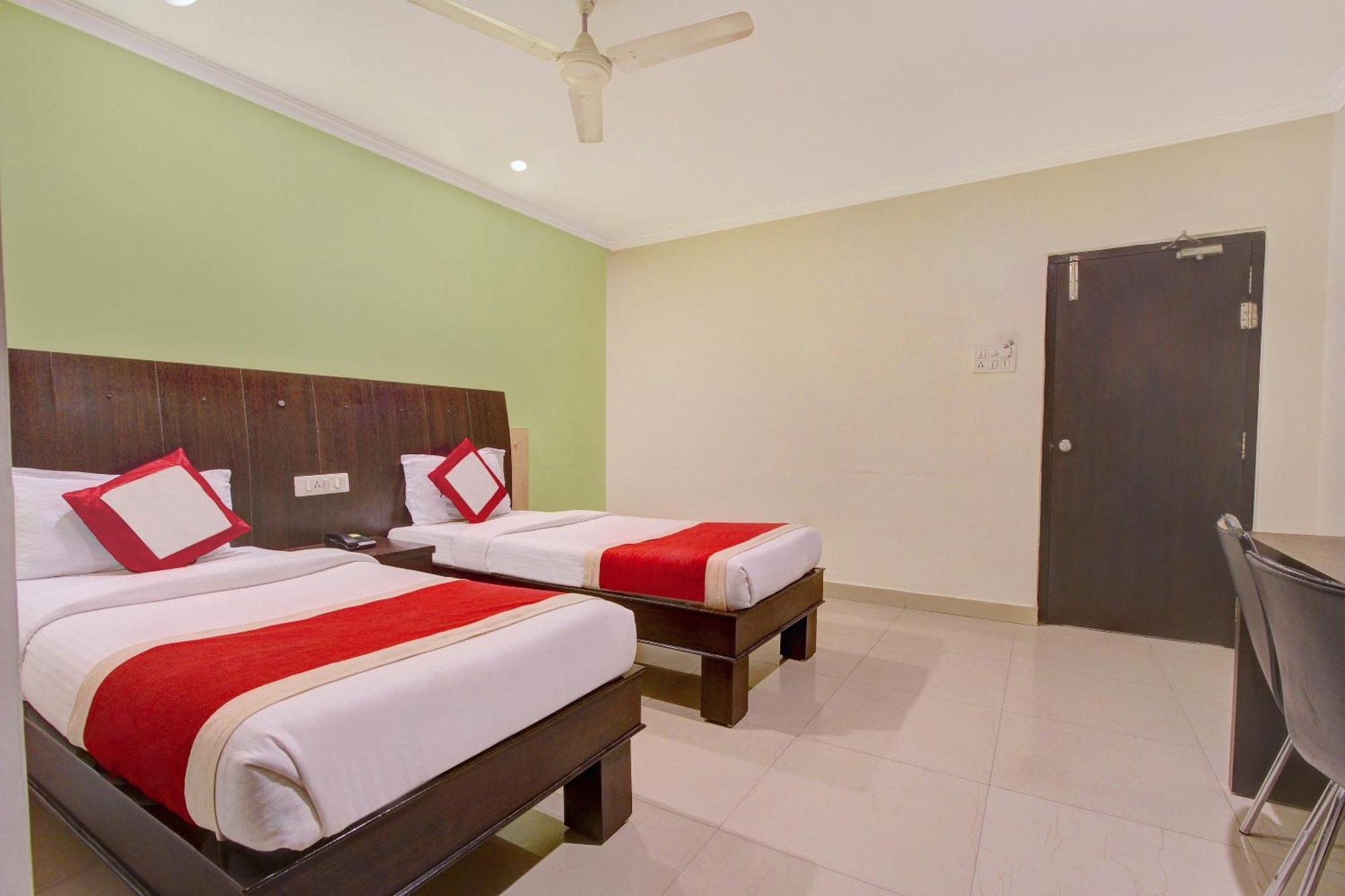 Super Collection O Alekhya Residency Hotel Haidarábád Kültér fotó